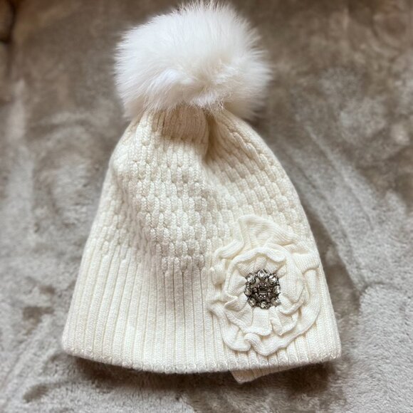 La-El All White Wool & Angora Detachable Pom Pom Beanie Hat (White POM) main image 5